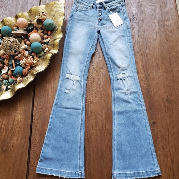 KanCan || Mid Rise Button Fly Flare Distressed Light Washed Jeans - Picture 7 of 8